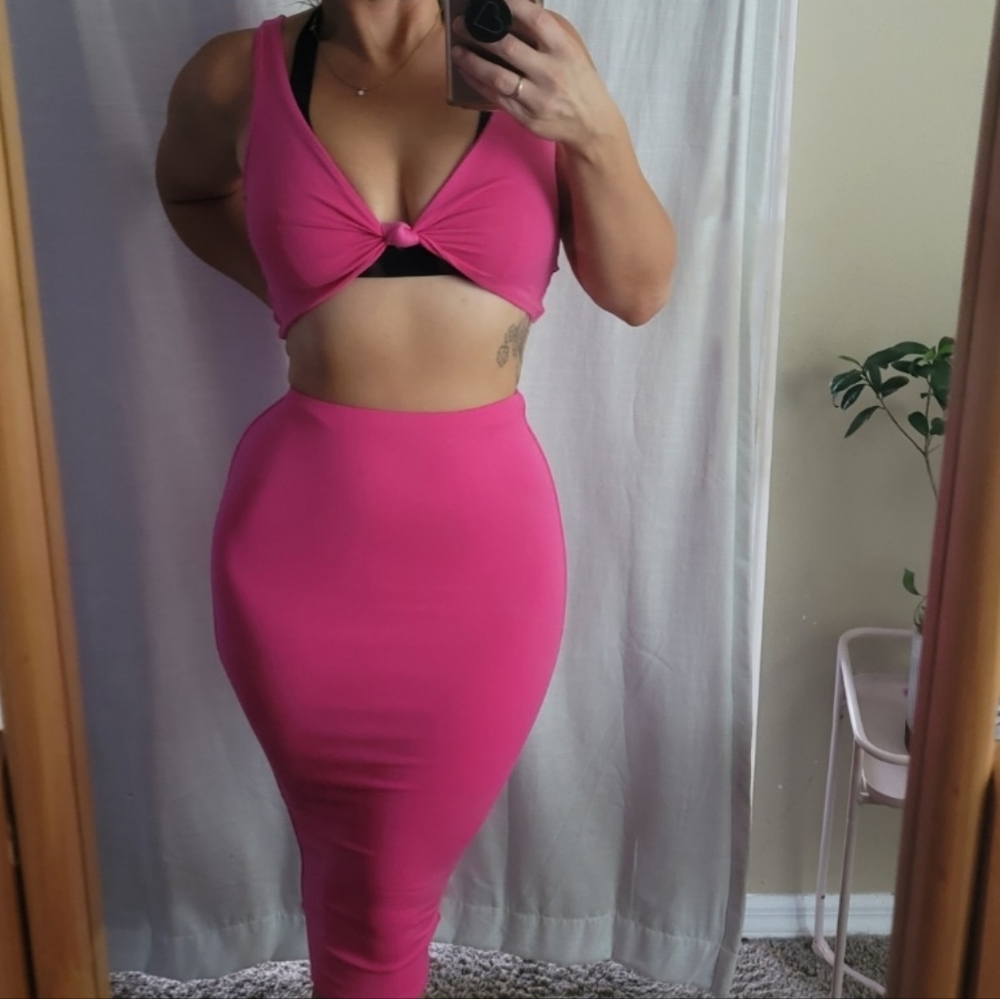 Naked Wardrobe Pink Set